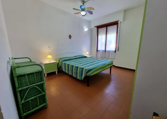 La Stella Gialla Sul Mare * سانتا تيريزا غالّورا