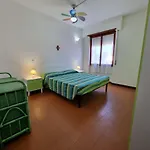 La Stella Gialla Sul Mare * سانتا تيريزا غالّورا